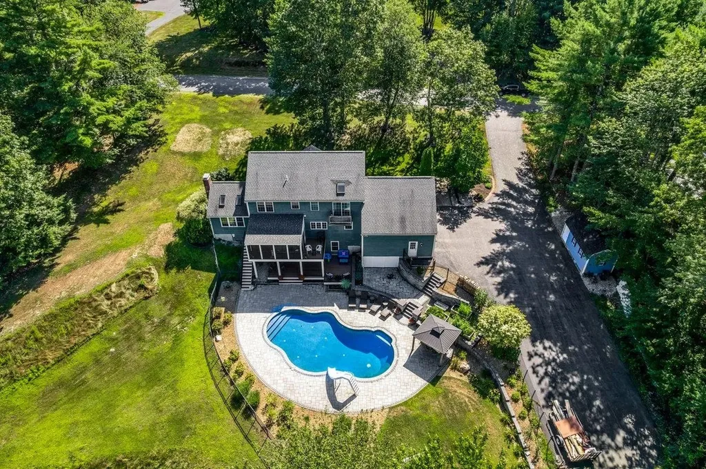 3 Chelsea Drive Bow NH 03304