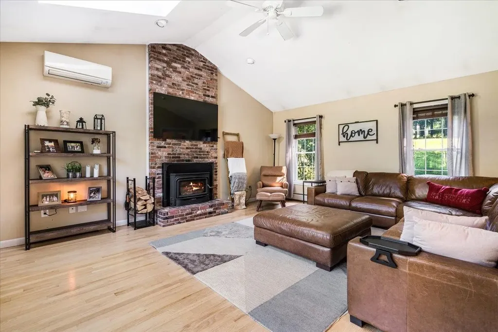 3 Chelsea Drive Bow NH 03304