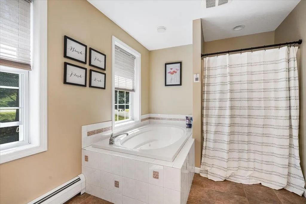 3 Chelsea Drive Bow NH 03304