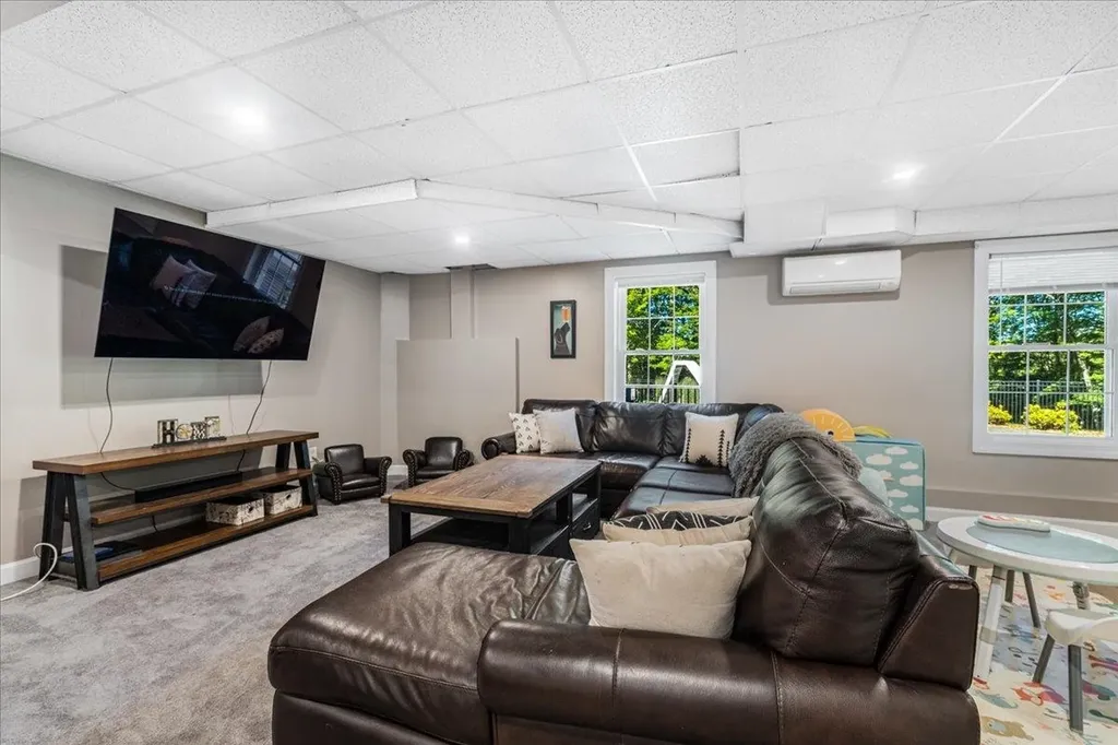 3 Chelsea Drive Bow NH 03304