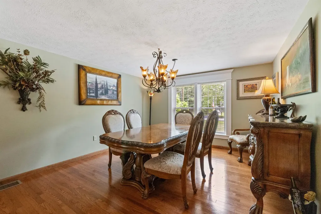 25 Chatfield Drive Litchfield NH 03052