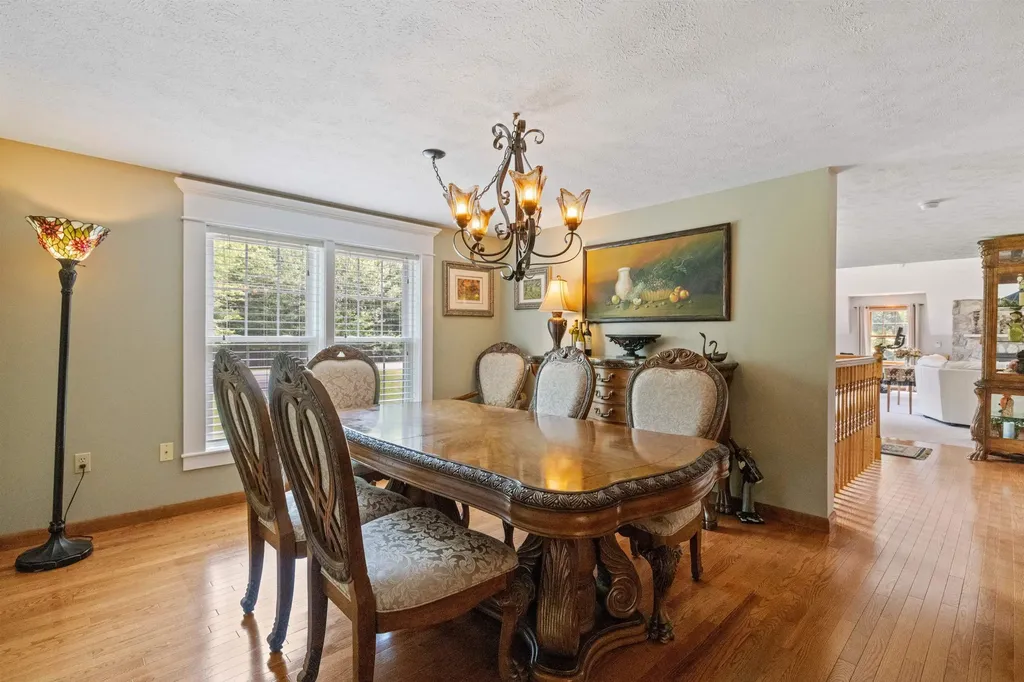 25 Chatfield Drive Litchfield NH 03052