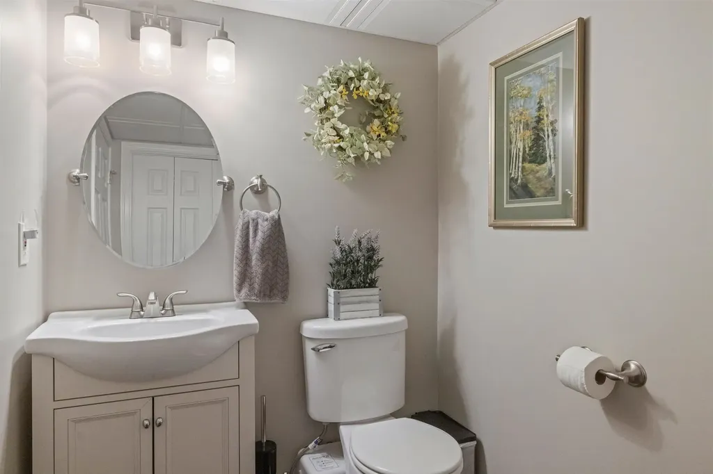 25 Chatfield Drive Litchfield NH 03052