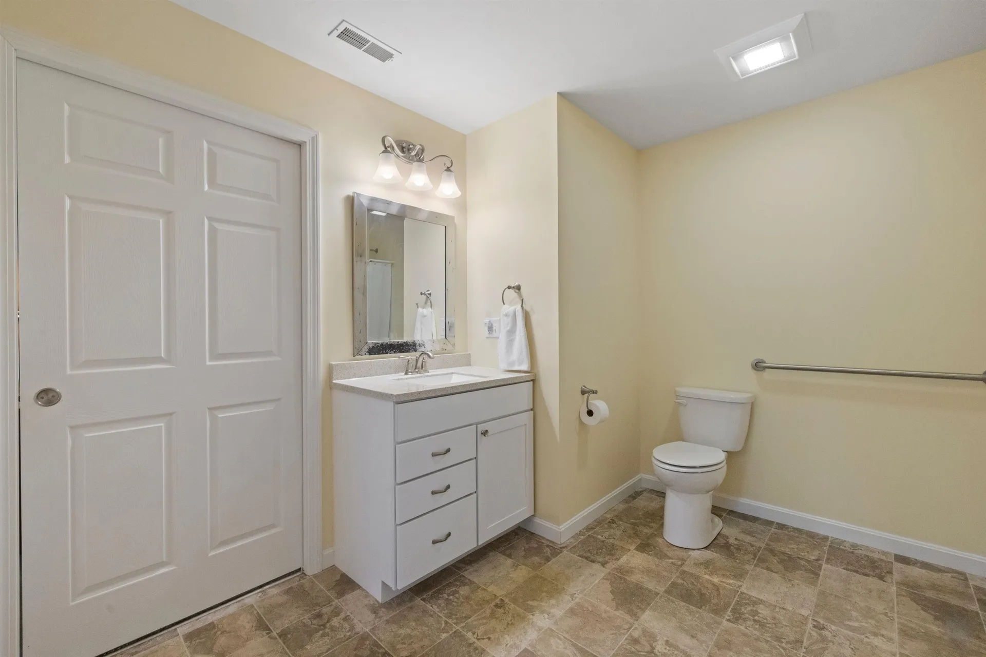 25 Chatfield Drive Litchfield NH 03052