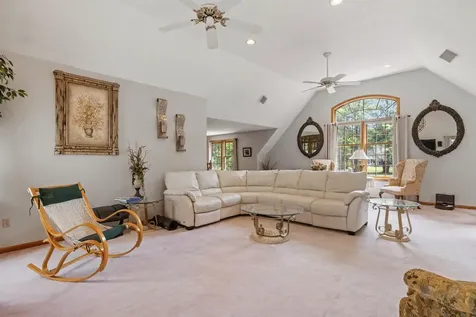 25 Chatfield Drive Litchfield NH 03052