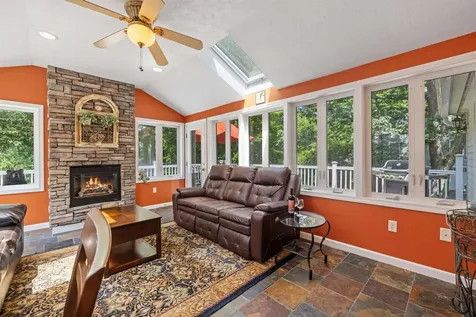 25 Chatfield Drive Litchfield NH 03052