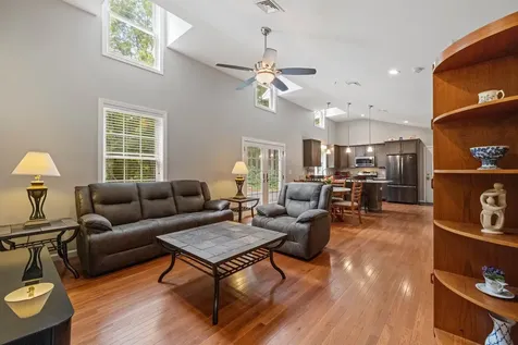 25 Chatfield Drive Litchfield NH 03052