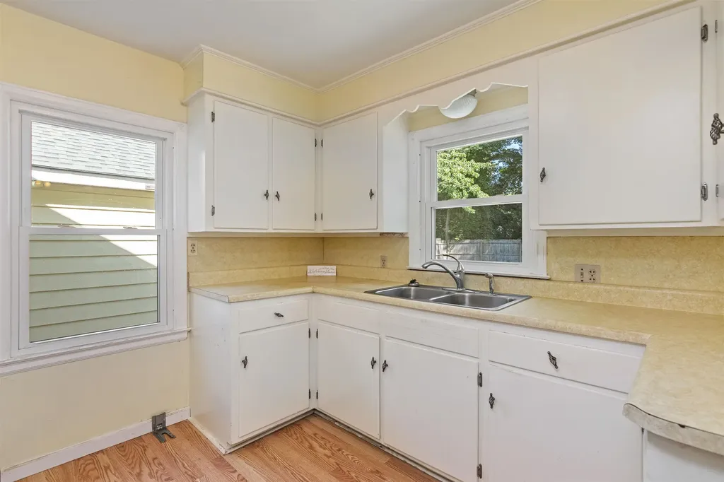 61 Cross Parkway Burlington VT 05408