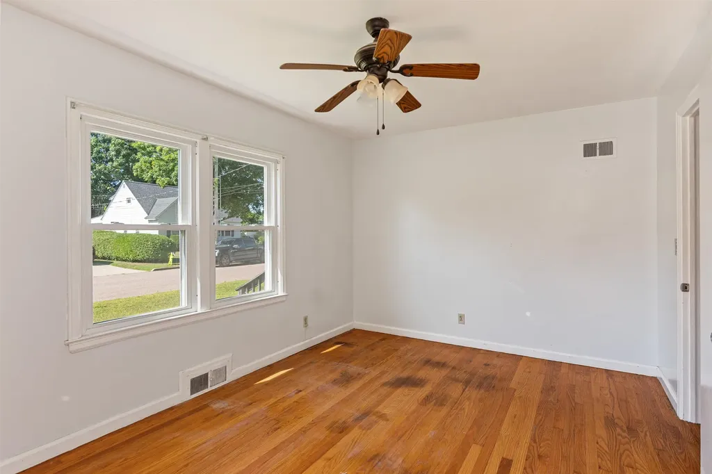 61 Cross Parkway Burlington VT 05408