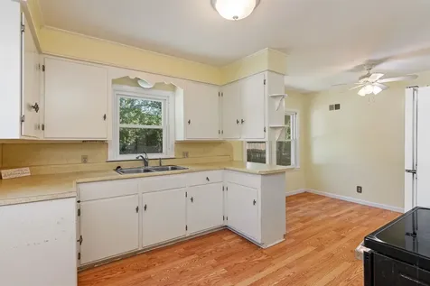 61 Cross Parkway Burlington VT 05408