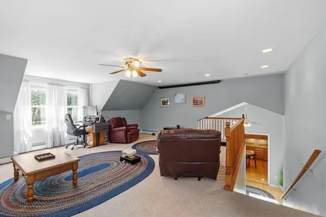 8 Adam Court Salem NH 03079