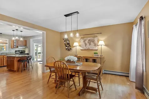8 Adam Court Salem NH 03079