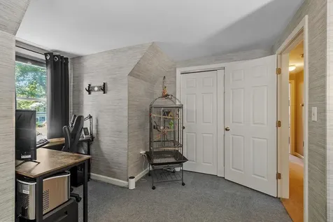 8 Adam Court Salem NH 03079