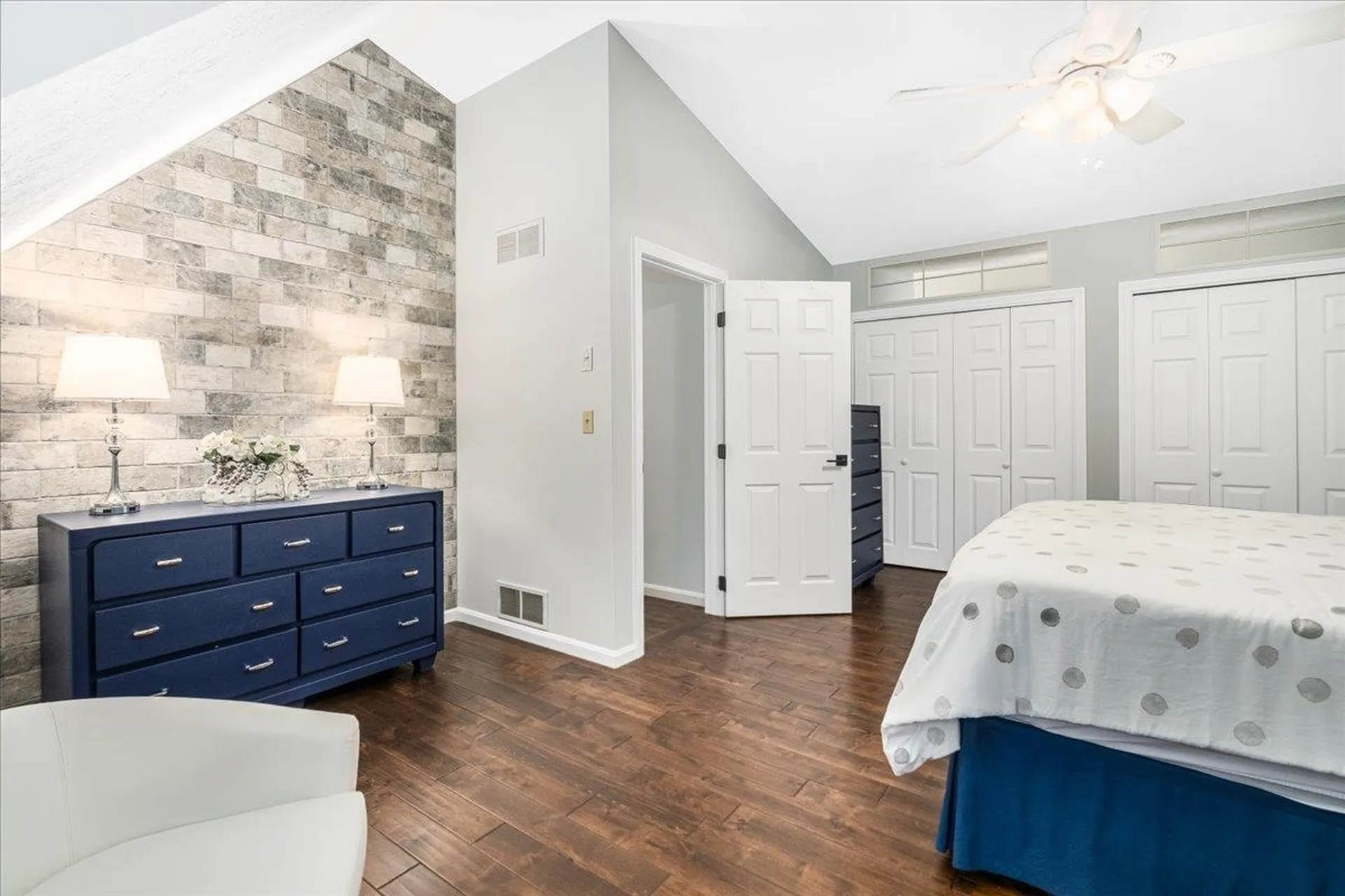 14 Nathaniel Drive Hudson NH 03051