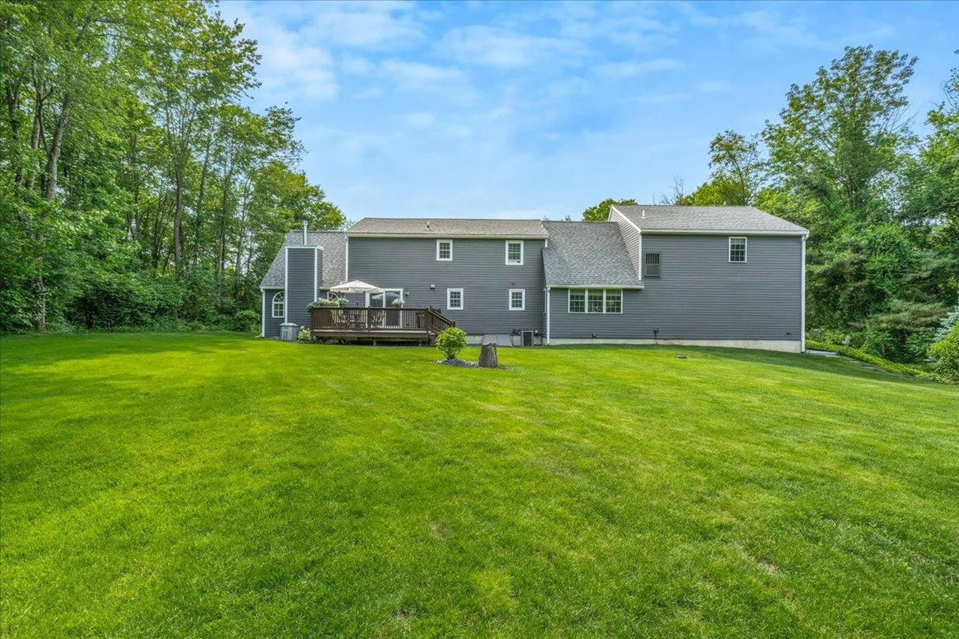 14 Nathaniel Drive Hudson NH 03051