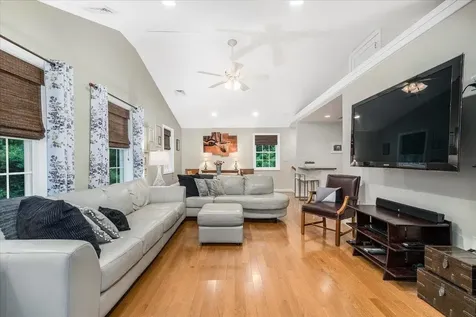 14 Nathaniel Drive Hudson NH 03051