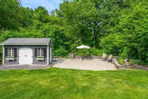 14 Nathaniel Drive Hudson NH 03051