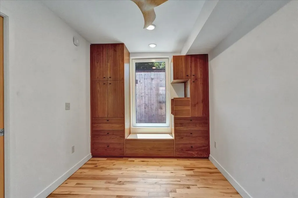 868 Falls Road Shelburne VT 05482