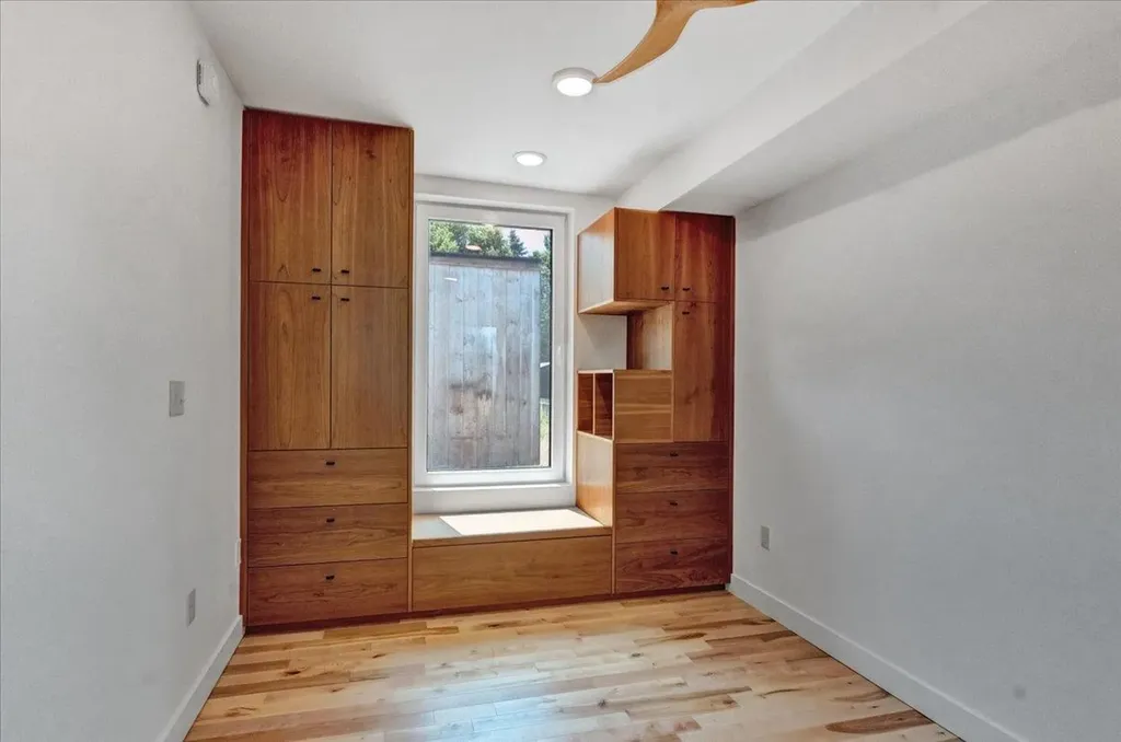 868 Falls Road Shelburne VT 05482