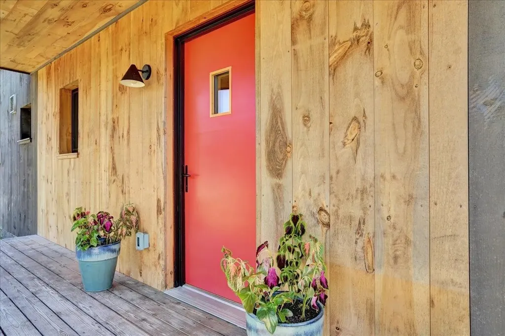 868 Falls Road Shelburne VT 05482