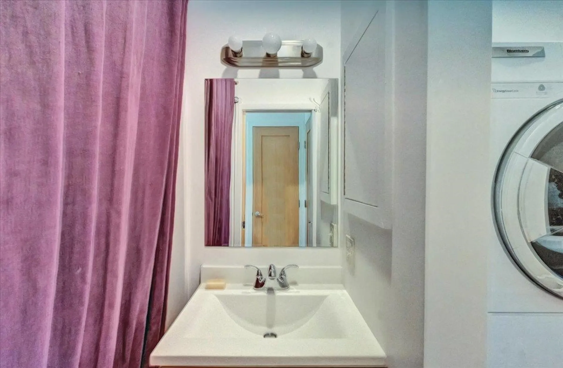 868 Falls Road Shelburne VT 05482