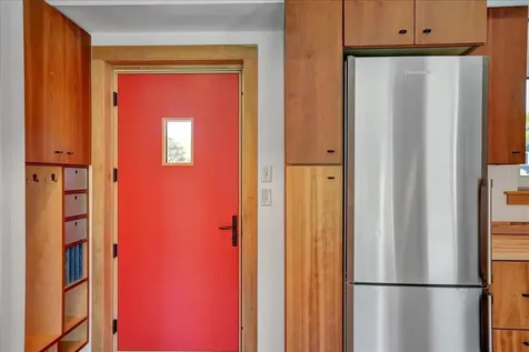 868 Falls Road Shelburne VT 05482