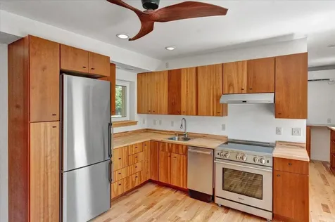 868 Falls Road Shelburne VT 05482