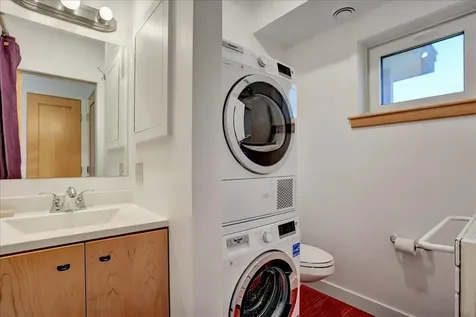 868 Falls Road Shelburne VT 05482