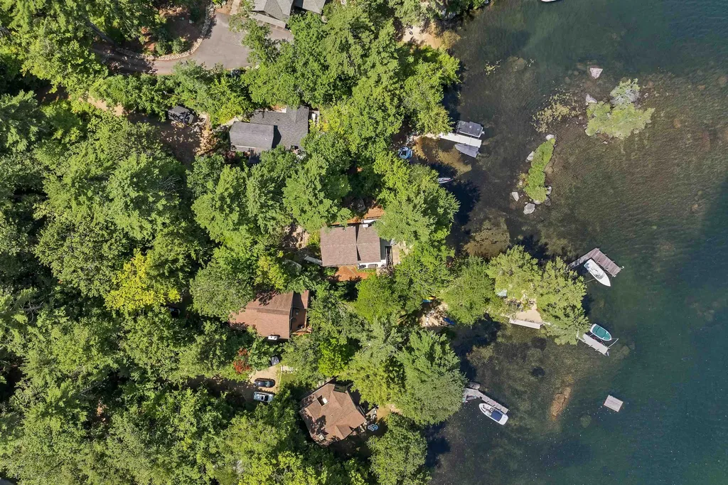 18 Falcon Way Moultonborough NH 03254