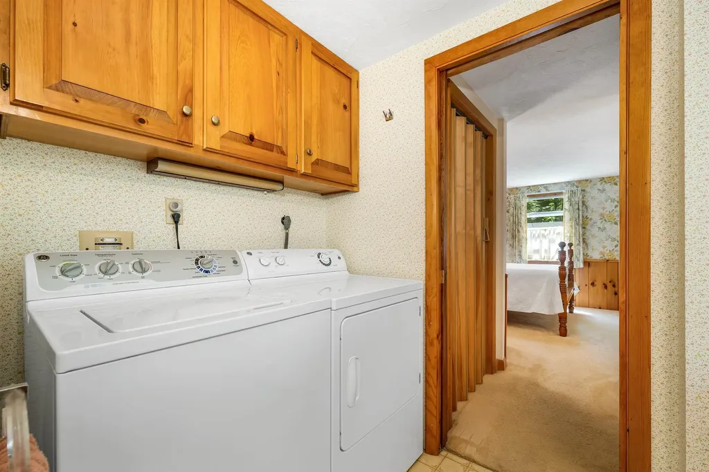 18 Falcon Way Moultonborough NH 03254