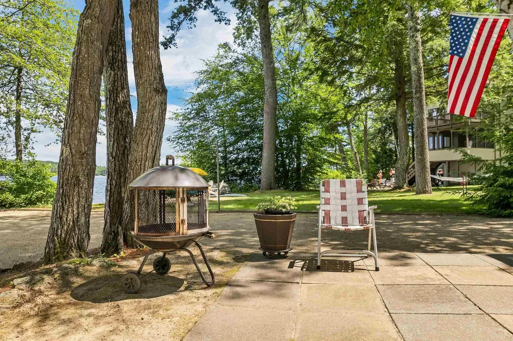 18 Falcon Way Moultonborough NH 03254