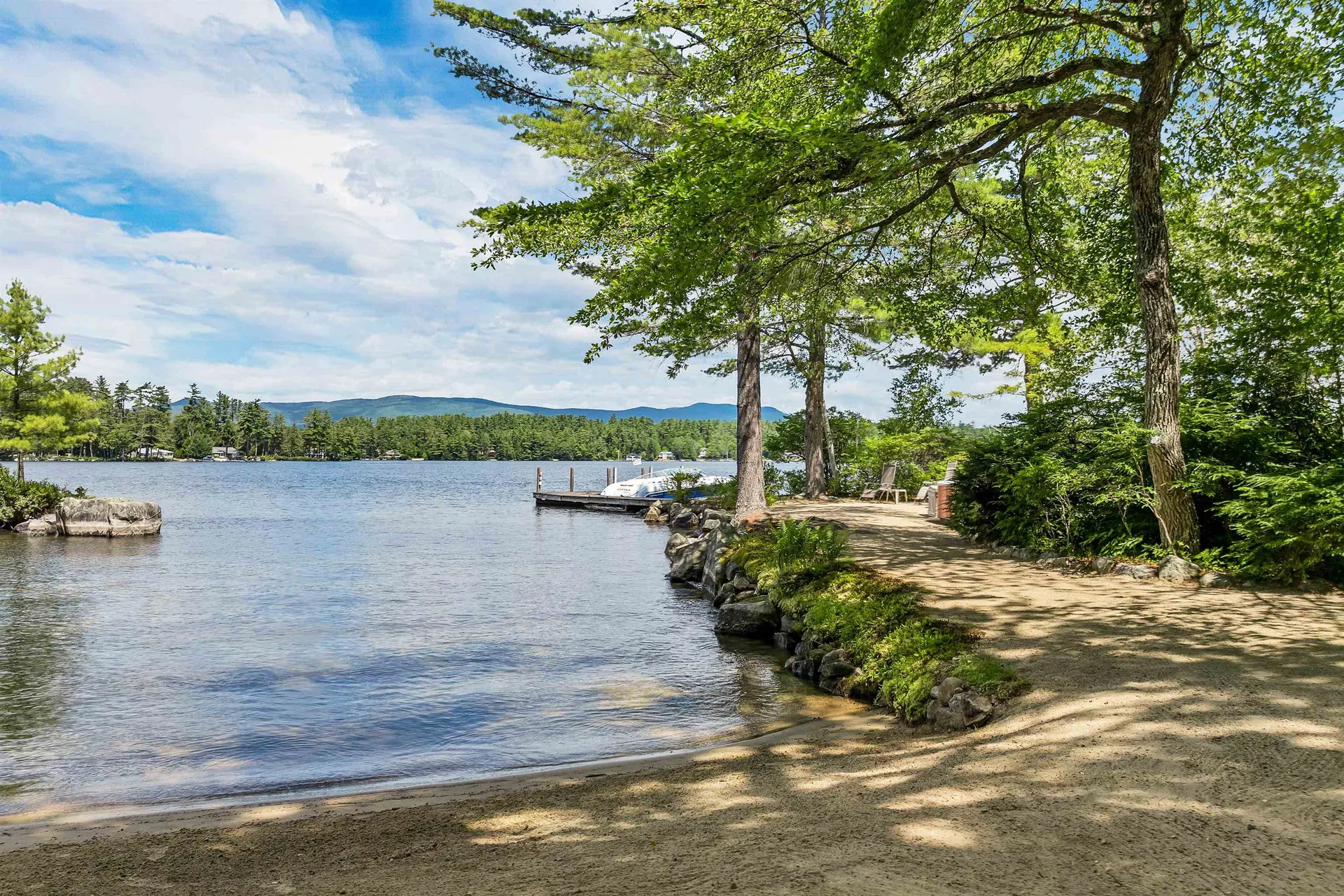 18 Falcon Way Moultonborough NH 03254