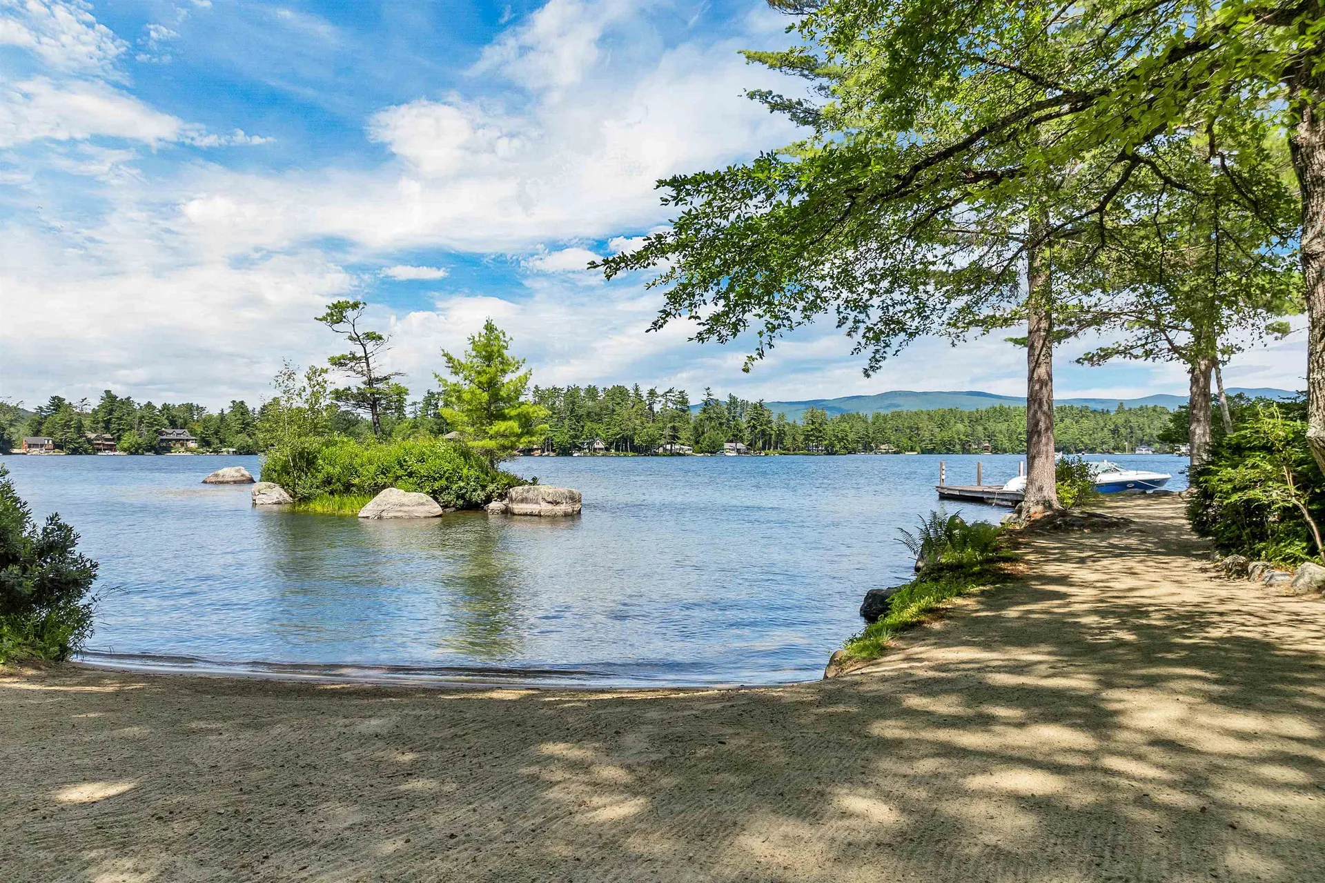 18 Falcon Way Moultonborough NH 03254