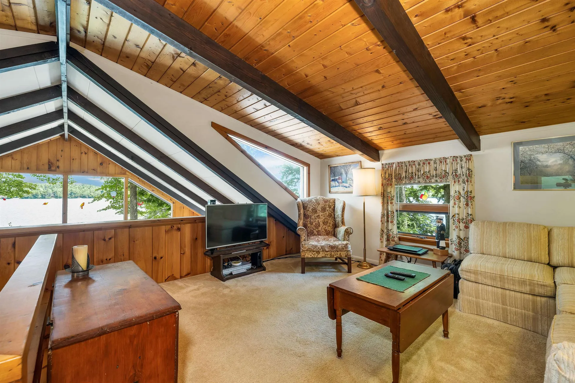 18 Falcon Way Moultonborough NH 03254