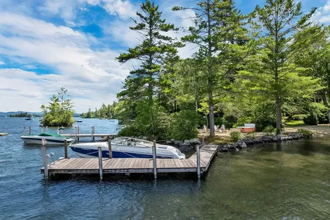 18 Falcon Way Moultonborough NH 03254