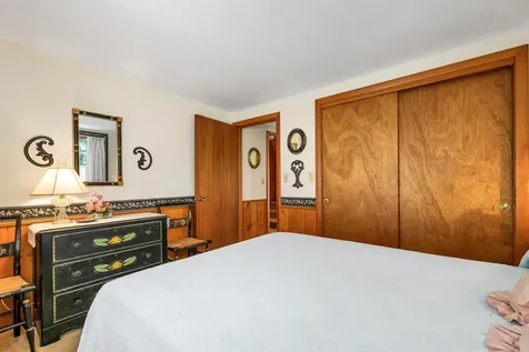 18 Falcon Way Moultonborough NH 03254