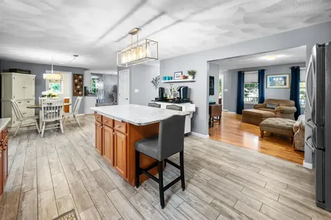 11 Stanwood Avenue Plaistow NH 03865
