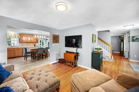 11 Stanwood Avenue Plaistow NH 03865
