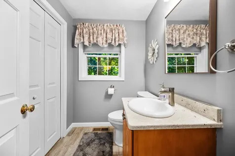 11 Stanwood Avenue Plaistow NH 03865