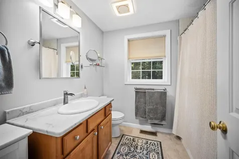 11 Stanwood Avenue Plaistow NH 03865