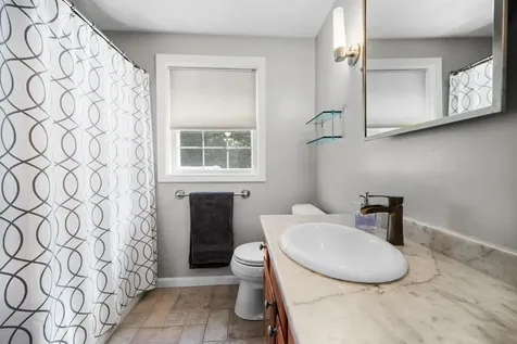 11 Stanwood Avenue Plaistow NH 03865
