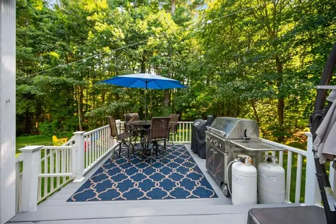 11 Stanwood Avenue Plaistow NH 03865