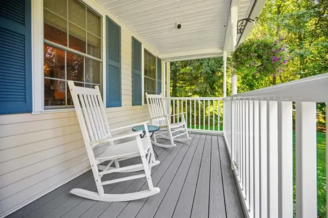 11 Stanwood Avenue Plaistow NH 03865