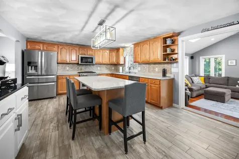 11 Stanwood Avenue Plaistow NH 03865