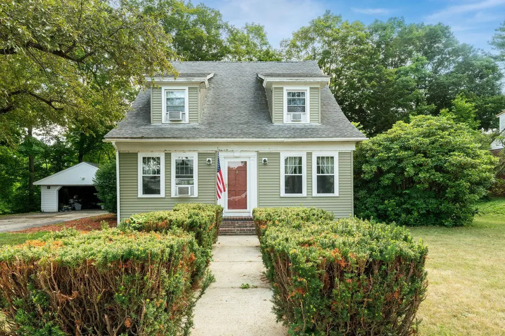 4 Acer Heights Road Claremont NH 03743