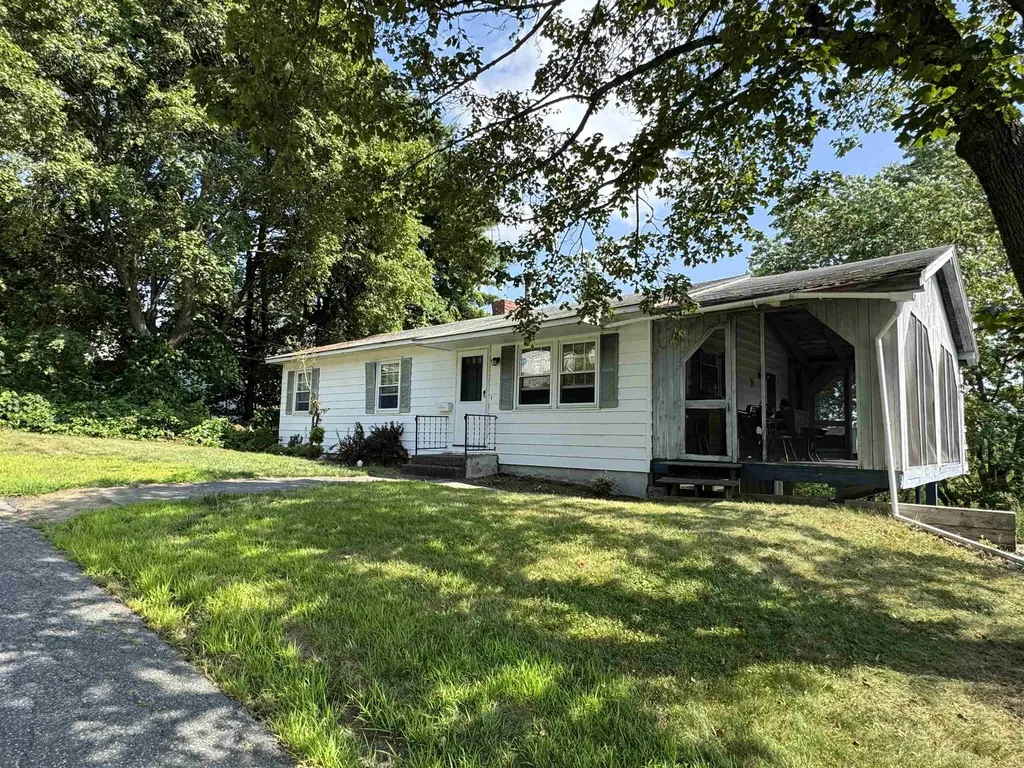 35 Hillcrest Terrace Brattleboro VT 05301