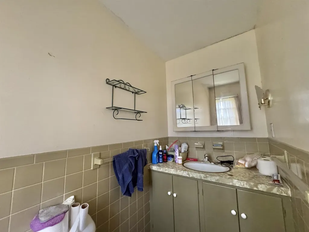 35 Hillcrest Terrace Brattleboro VT 05301