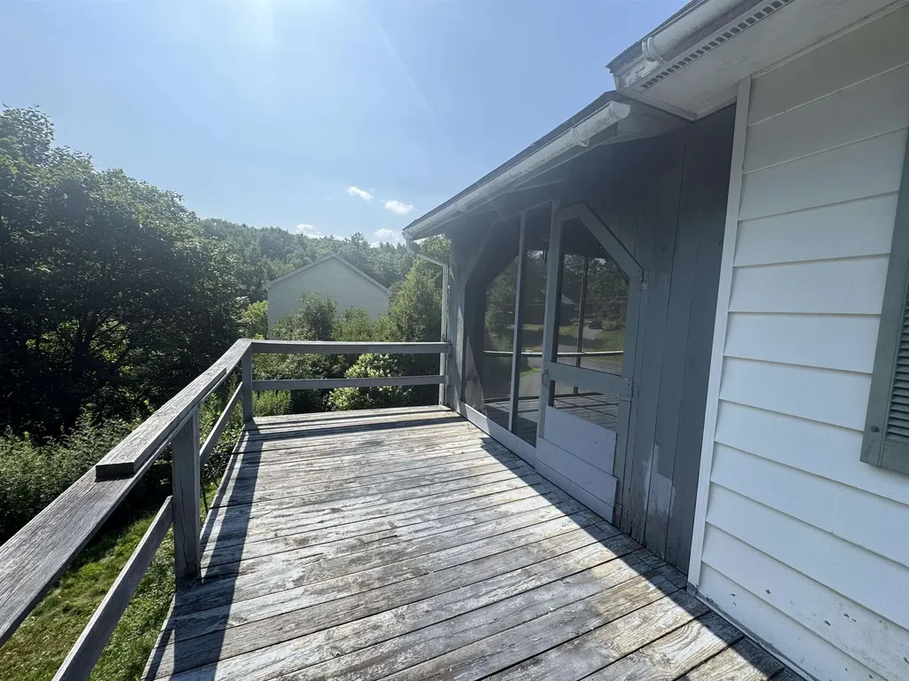 35 Hillcrest Terrace Brattleboro VT 05301