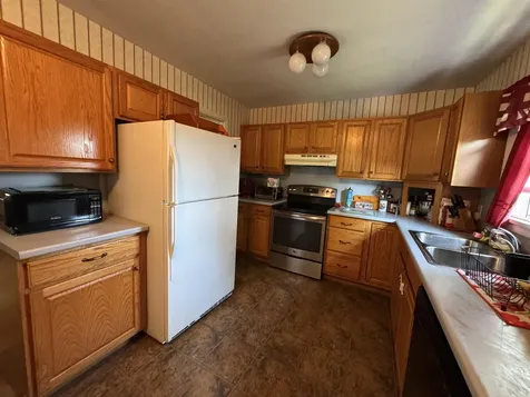 35 Hillcrest Terrace Brattleboro VT 05301