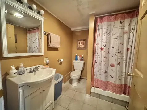 35 Hillcrest Terrace Brattleboro VT 05301